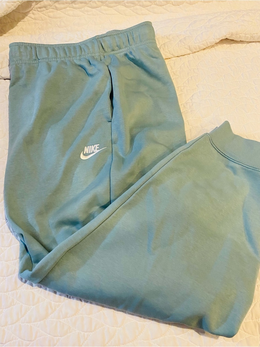 Nike Mint Green Women's Jogger Sweatpants